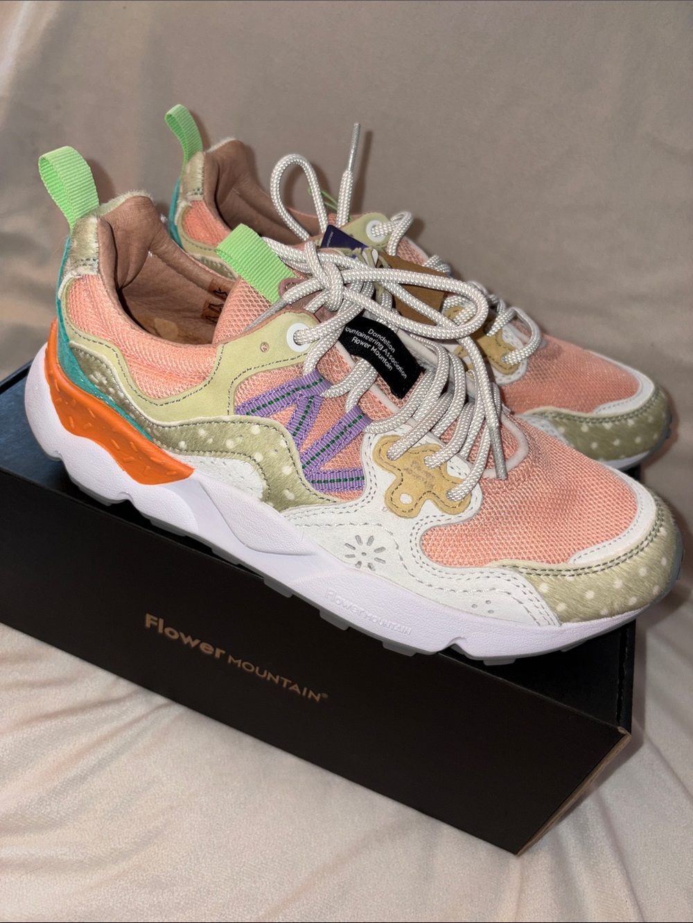 NWT Flower Mountain Yamano 3 Sneaker in LIGHT GREY-WHITE - Picture 8 of 15